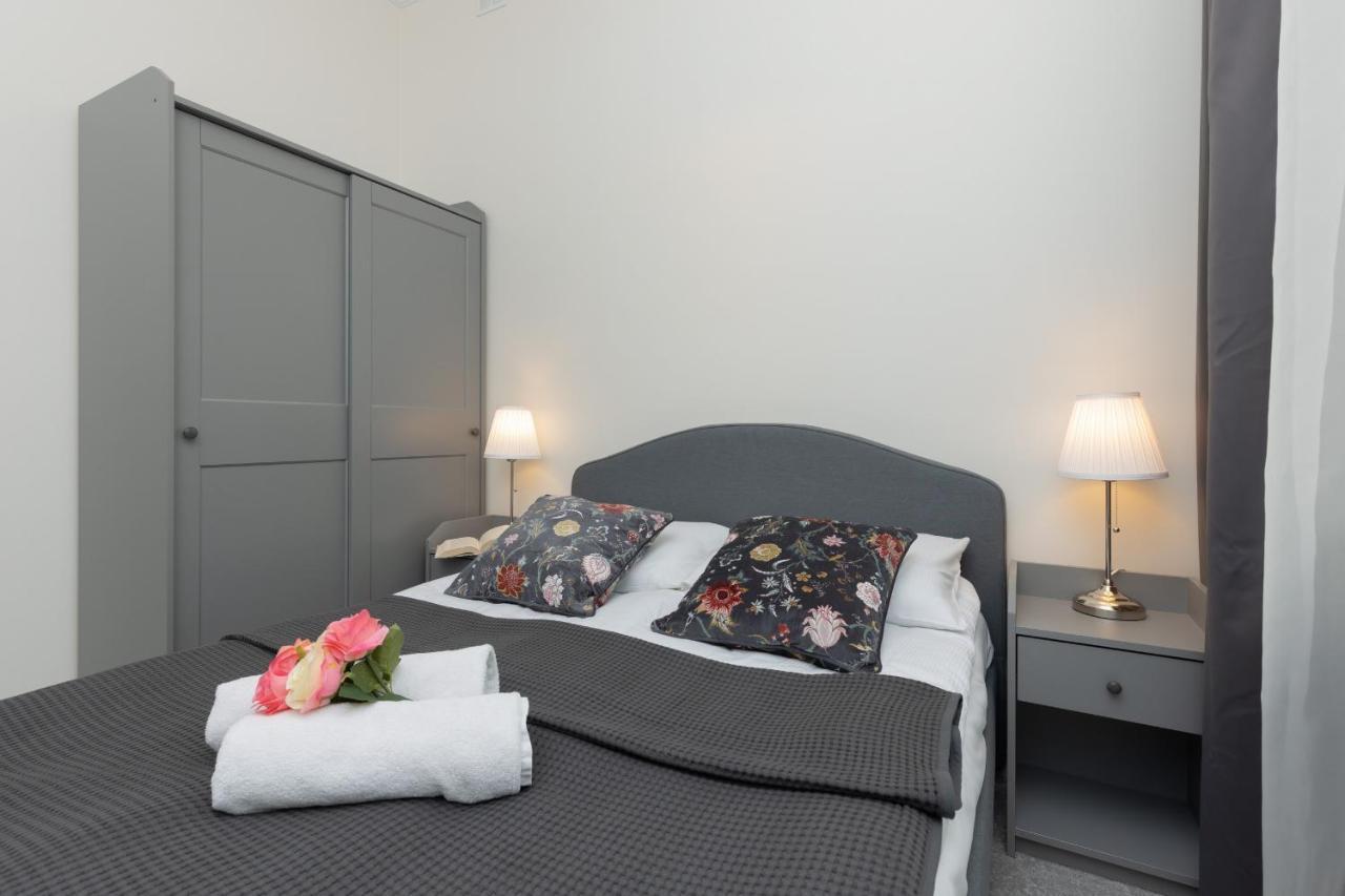 Warszawa Ochota Modern Apartment For Families By Noclegi Renters מראה חיצוני תמונה